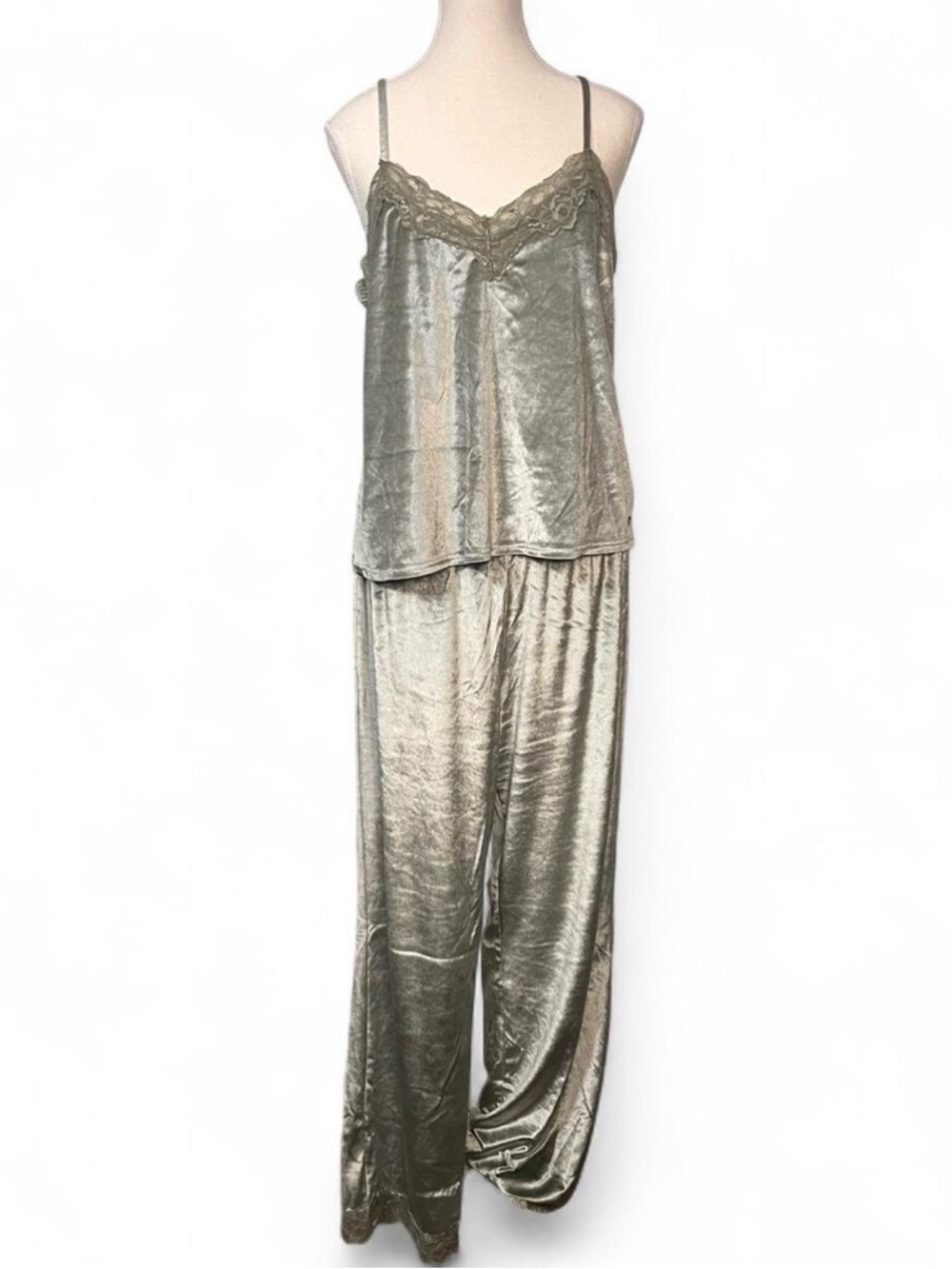 Danskin Velvet Velour Pajama Set‎ 2 Piece Lace Trim Cami & Pants Size Large